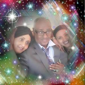 Meet your Posher, Safia